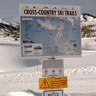 Sign showing map of Aspen Snowmass cross-country ski trails